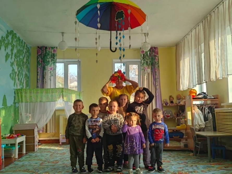 Осенние чудеса! "Клуб с. Анна" порадовал дошкольников детского сада "Алёнушка" кукольной сказкой "Осень в лесу".