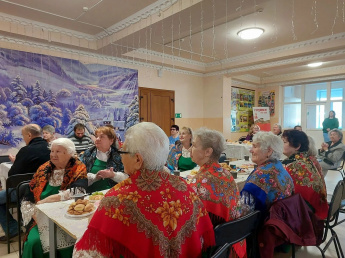 Праздник доброты и единства! В Ливадийском доме культуры прошло трогательное мероприятие для общества инвалидов микрорайона Ливадия.